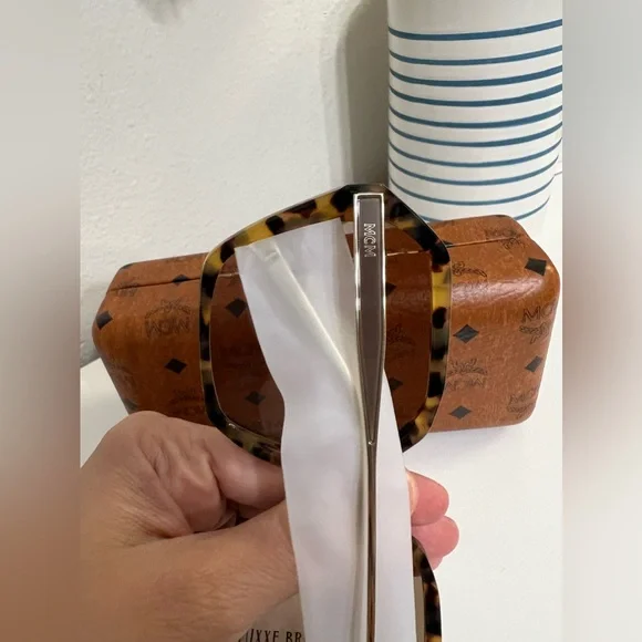 NEW MCM HAVANA SUNGLASSES - Picture 2 of 5